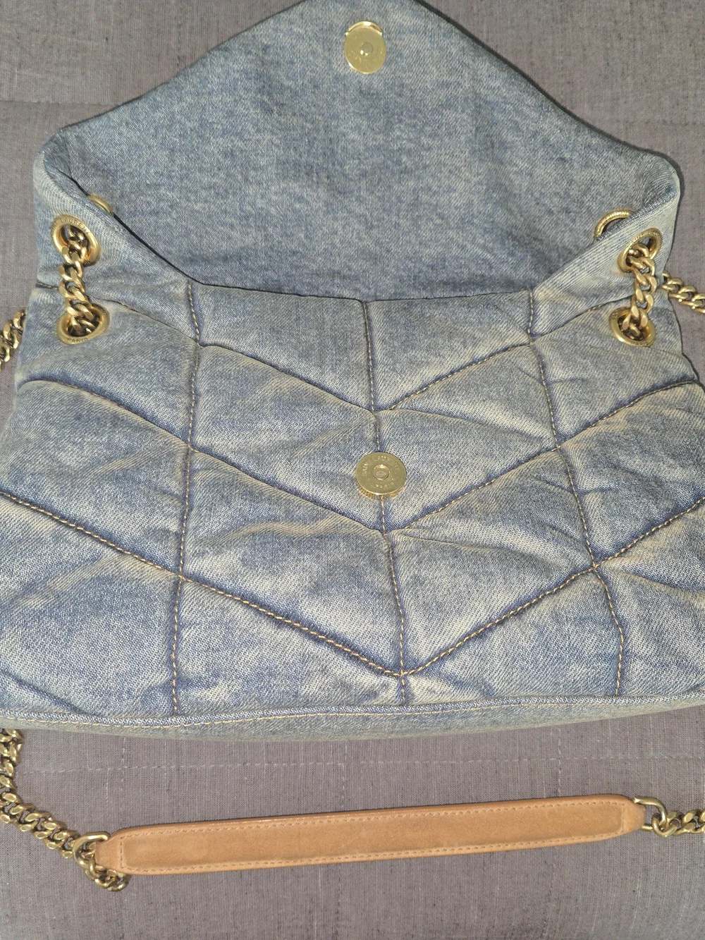 Saint Laurent Quilted Denim Shoulder Bag with Gold Chain and Tan Leather Pad - Picture 5 of 9